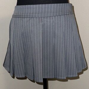 PrettyLittleThing Grey Striped Mini Skirt